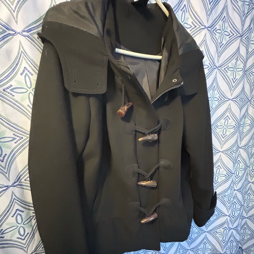 NWOT Torrid Black Toggle Winter Coat w/Hood, Pockets and Zipper GORGEOUS - Picture 1 of 10